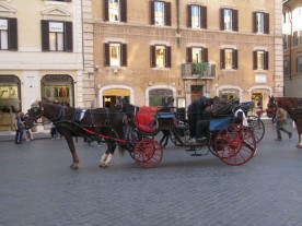 Your carriage awaits in Piazza di Spagna